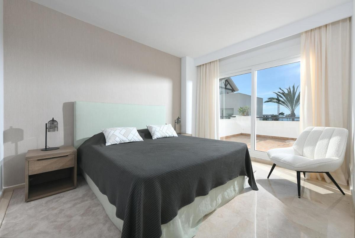 Apartment Luxurious 3-bedroom Penthouse In Monteros Marbella