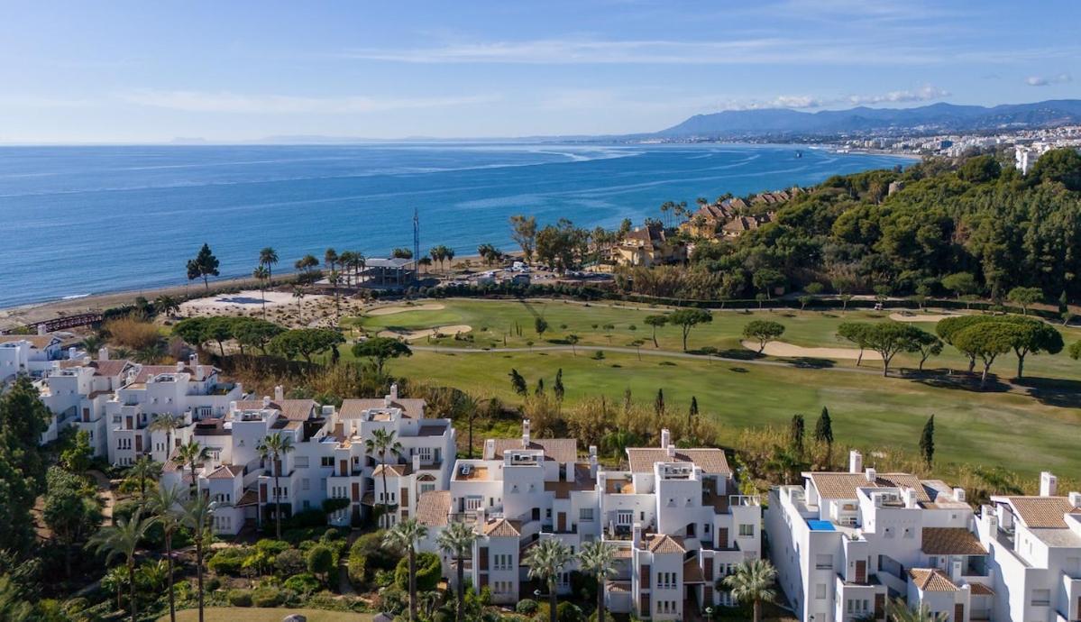 Luxurious 3-bedroom Penthouse In Monteros * Marbella