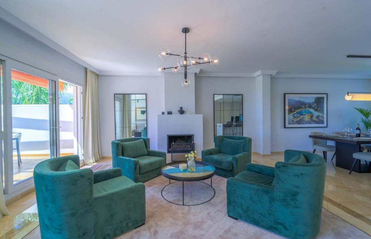 Luxurious 3-bedroom Penthouse In Monteros Apartment Marbella