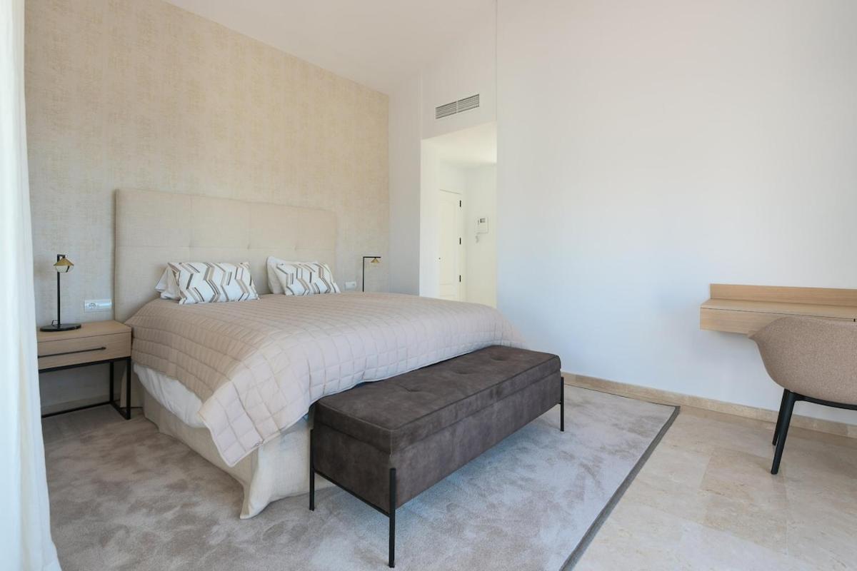 Luxurious 3-bedroom Penthouse In Monteros Apartment Marbella