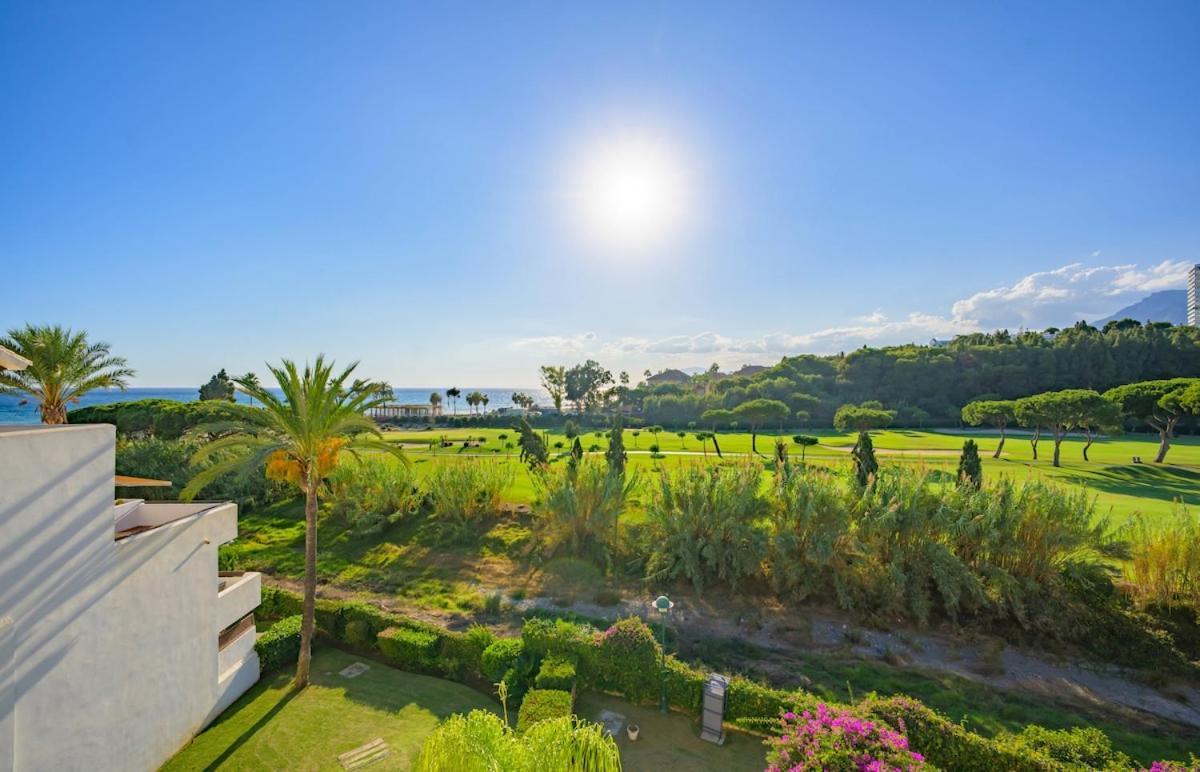 Luxurious 3-bedroom Penthouse In Monteros * Marbella