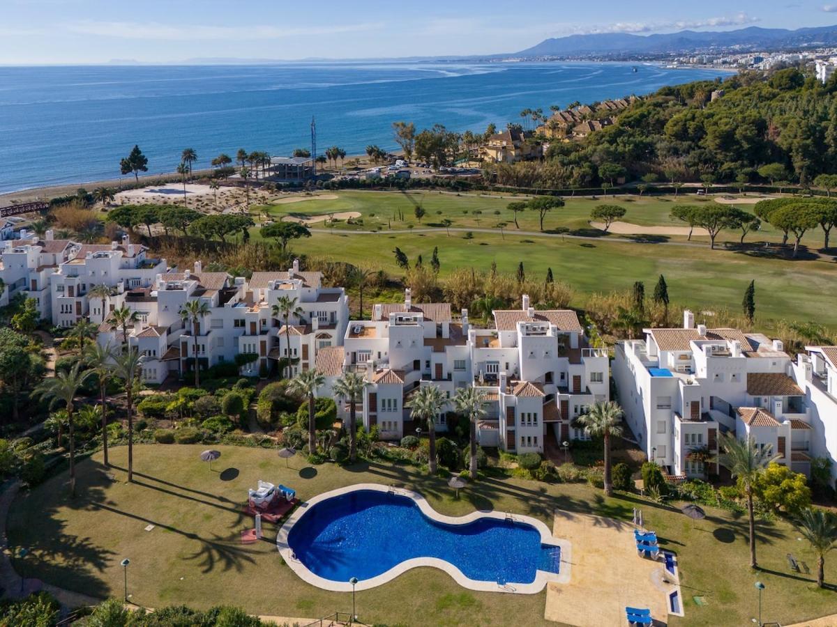 Luxurious 3-bedroom Penthouse In Monteros Apartment *