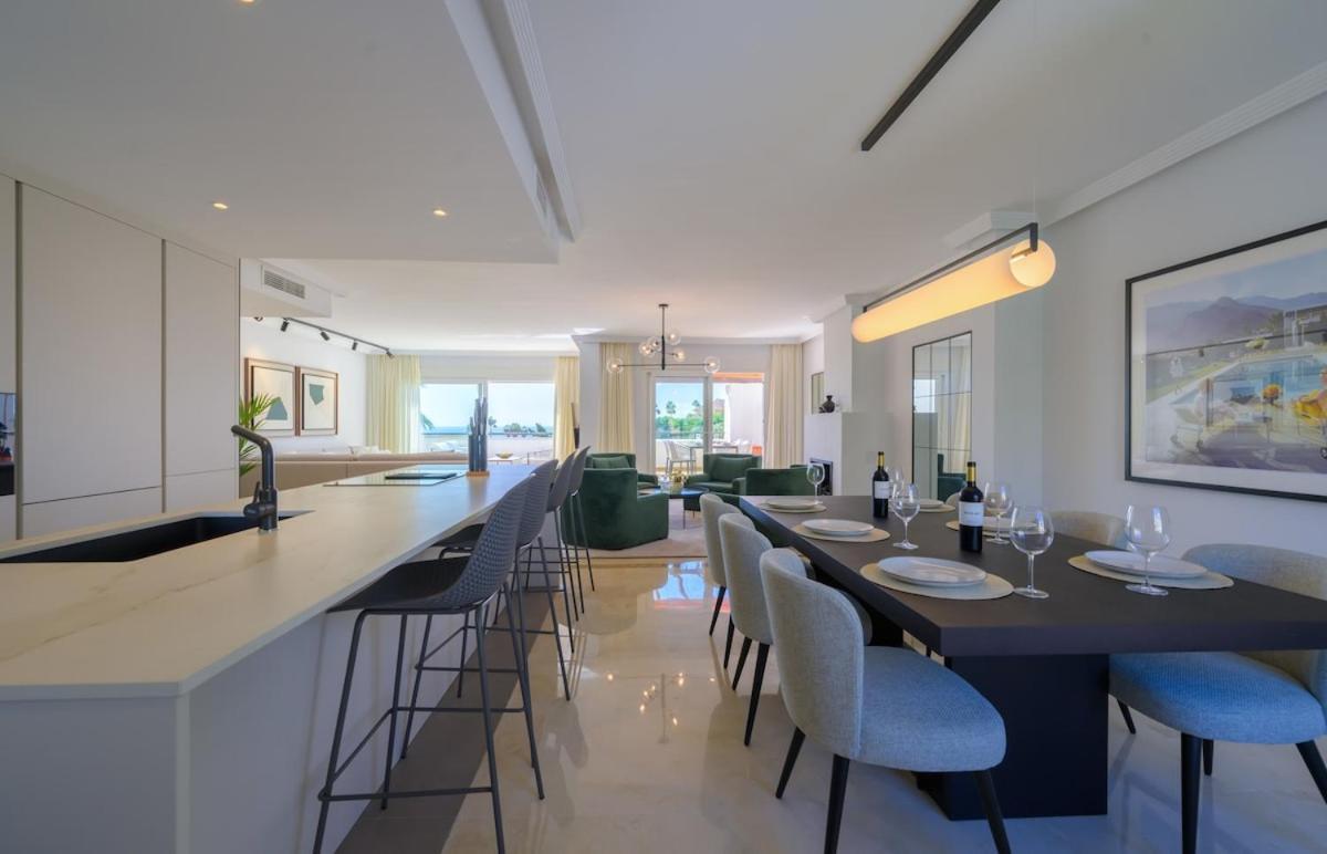 Luxurious 3-bedroom Penthouse In Monteros *