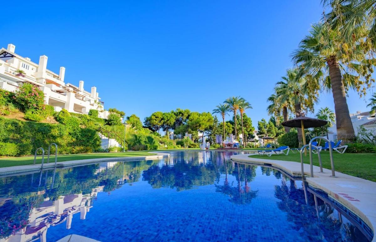 Luxurious 3-bedroom Penthouse In Monteros Apartment