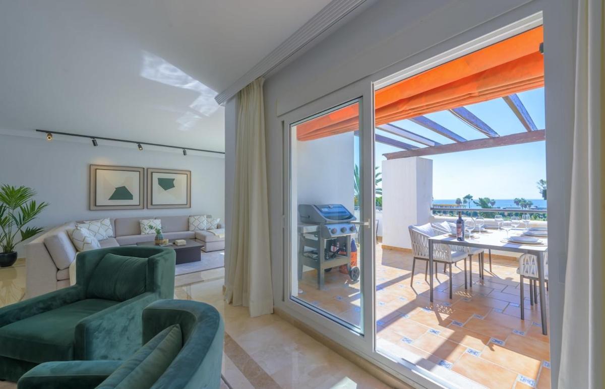 Apartment Luxurious 3-bedroom Penthouse In Monteros Marbella